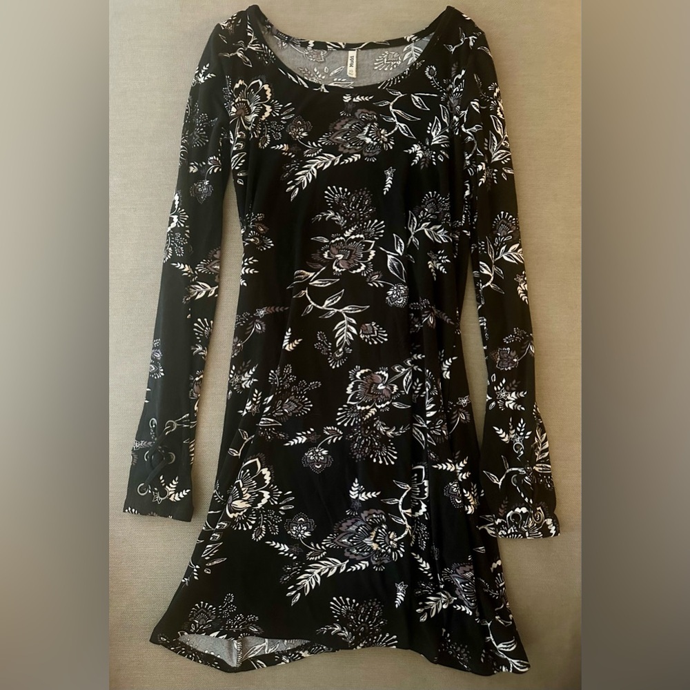 Mudd Black Floral A-line Dress – Size XS